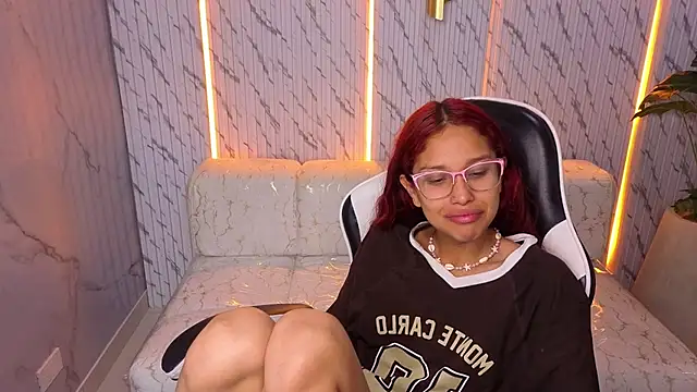 Saphire Tx online show from January 10, 1:02 pm