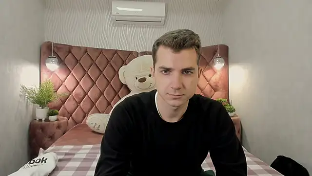 ThomasSmity online show from November 27, 12:29 pm