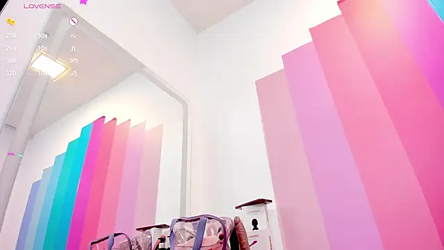 LolyYunno online show from March 8, 1:25 am