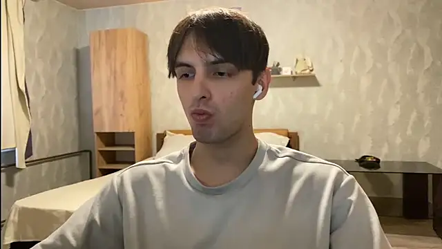 joshnovaq online show from May 16, 12:48 pm