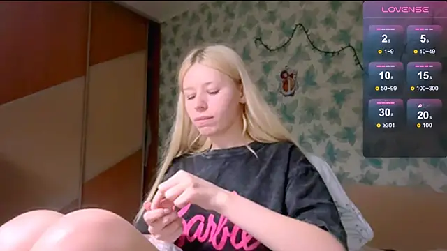 Barbie Blondie online show from April 10, 4:12 pm