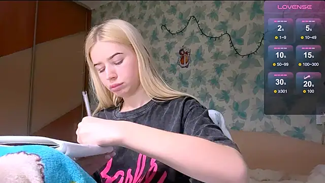 Barbie Blondie online show from April 11, 3:16 pm