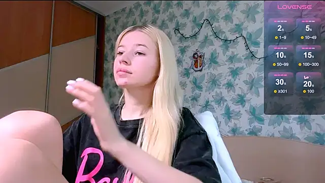 Barbie Blondie online show from April 14, 11:49 am