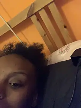 Snapshot of ___Hannah___ chatting on November 27, 2:41 pm Hannah online show from November 27, 2:41 pm