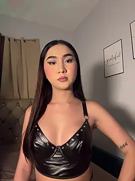 Diannellove online show from March 17, 6:33 pm