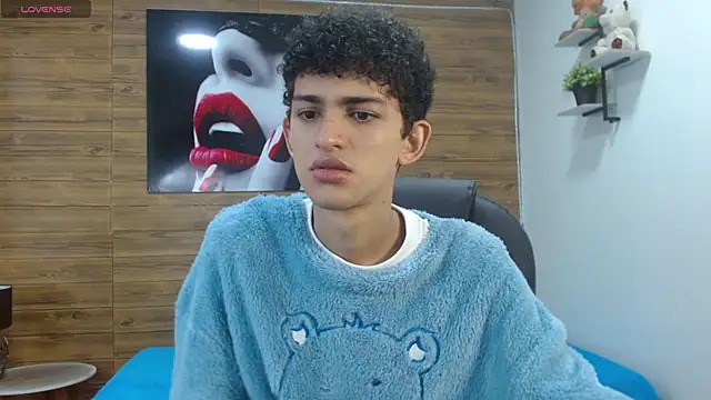 Michaelkoiv online show from December 15, 12:20 pm