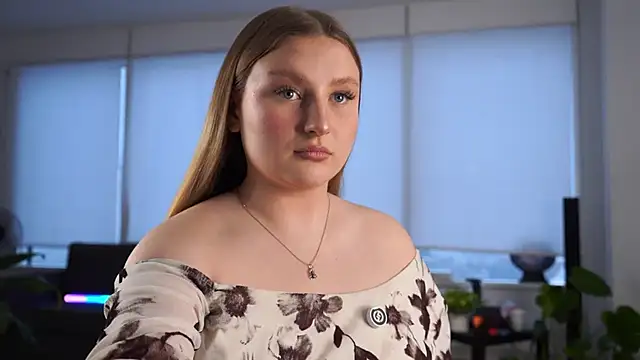 RemediosStrekas online show from December 3, 5:15 am