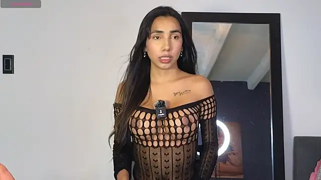 Snapshot of BRENDAGUERRA_ chatting on April 21, 6:41 am BRENDAGUERRA online show from April 21, 6:41 am