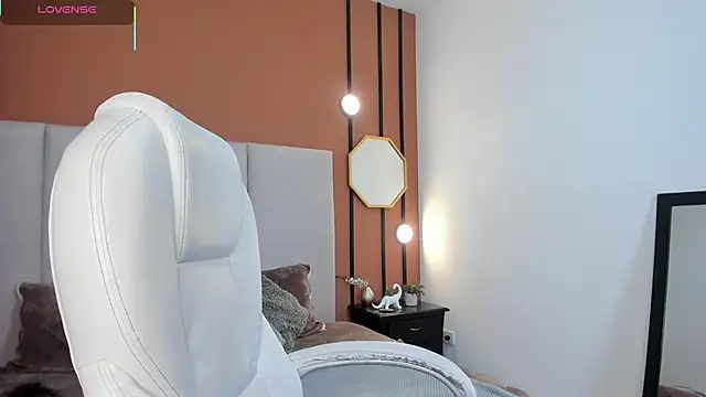 Scarlett musik online show from January 18, 5:00 am