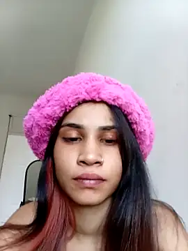 Miss-Perfection online show from April 8, 3:12 pm