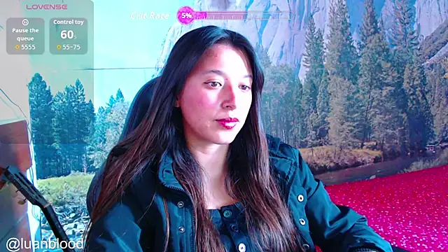 luanablood online show from December 21, 6:48 pm