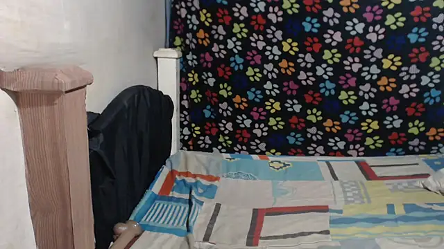 ELIZABET2- online show from March 17, 10:57 pm