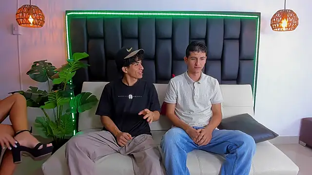 Crazy porkys online show from December 16, 7:41 pm