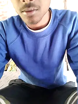 Snapshot of male_hub chatting on December 5, 6:00 am male hub online show from December 5, 6:00 am