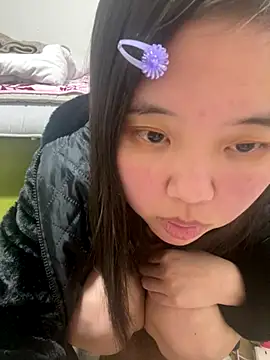 Snapshot of japan_ami chatting on December 14, 9:47 am japan ami online show from December 14, 9:47 am