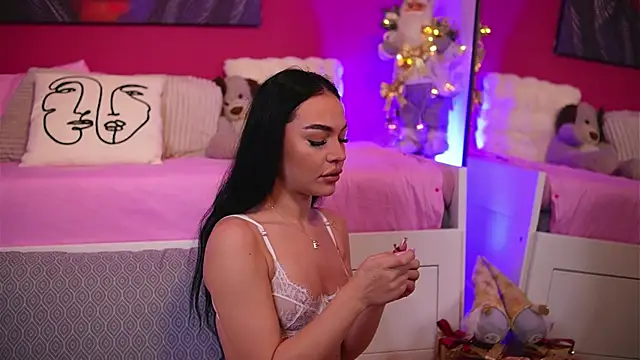 sashalorenzz online show from December 18, 4:07 am