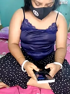 priya2098 online show from April 16, 6:09 pm
