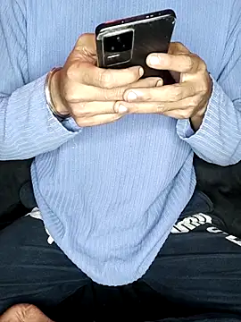 kisses-onmy-body online show from December 2, 12:10 pm