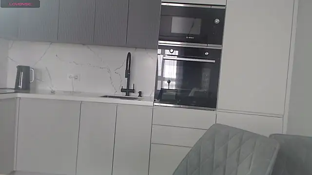 Snapshot of Miss_KissKiss7 chatting on March 3, 5:13 am Miss KissKiss7 online show from March 3, 5:13 am