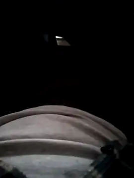 Snapshot of erdestruttor18 chatting on December 5, 12:58 pm erdestruttor18 online show from December 5, 12:58 pm