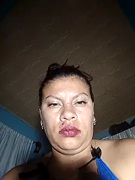 daphne-glow online show from December 5, 2:42 am