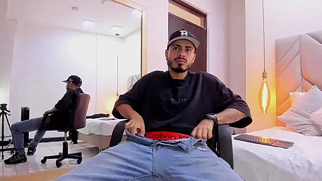 MatthewCullen online show from February 25, 6:39 pm