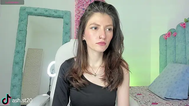 Ash 20  online show from July 23, 8:18 pm
