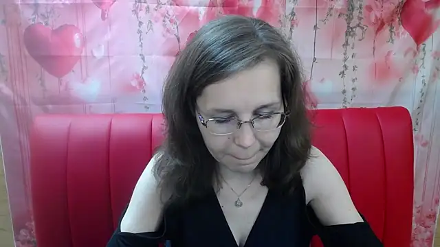 DaisyEdit online show from April 12, 5:23 am