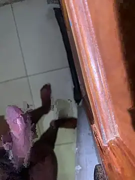 Snapshot of mfanawantwela chatting on February 5, 7:35 am mfanawantwela online show from February 5, 7:35 am