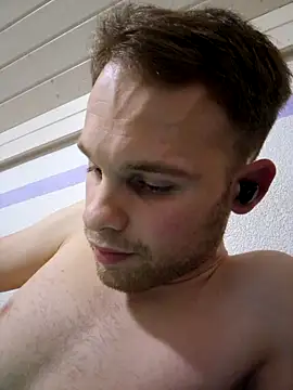 Snapshot of Patrick862001 chatting on November 28, 8:33 pm Patrick862001 online show from November 28, 8:33 pm