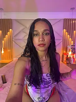 Snapshot of coraline_vera chatting on April 25, 7:33 pm coraline vera online show from April 25, 7:33 pm