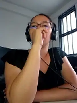  AmyAdams  online show from January 10, 10:36 pm