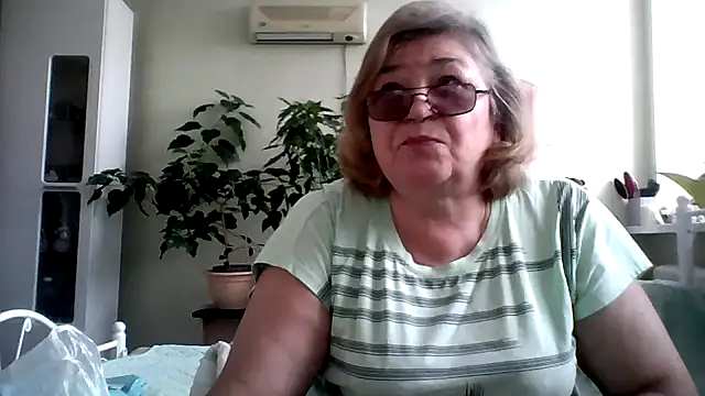 Snapshot of rekelme chatting on February 25, 12:34 pm rekelme online show from February 25, 12:34 pm