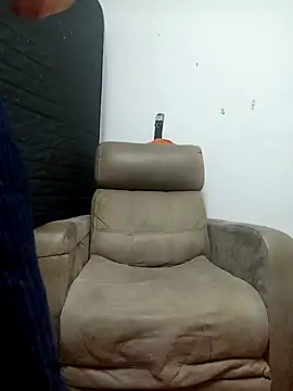 Snapshot of jackhard00 chatting on November 27, 1:57 pm jackhard00 online show from November 27, 1:57 pm