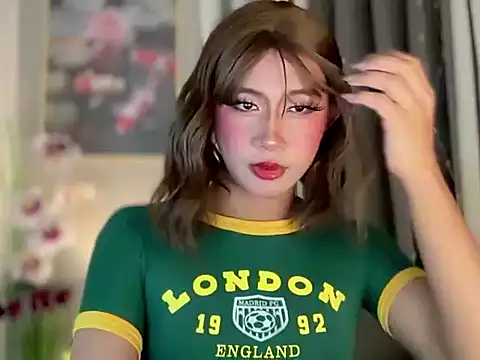 asiantwink0000 online show from June 21, 12:02 am