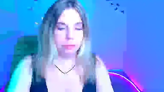 Amanda Swannn online show from April 9, 5:51 am