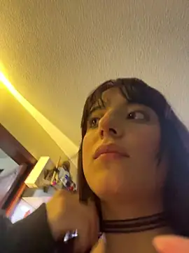 Mia fiire online show from May 30, 3:03 am