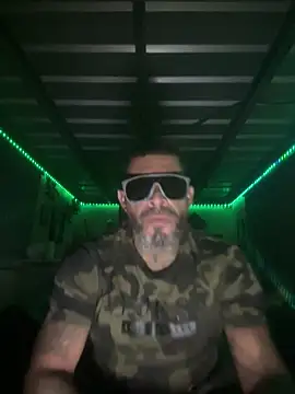 PabloGuzman11 online show from April 19, 4:23 am