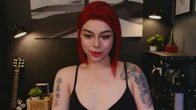 Snapshot of Kim_Kaye chatting on November 29, 6:11 pm Kim Kaye online show from November 29, 6:11 pm