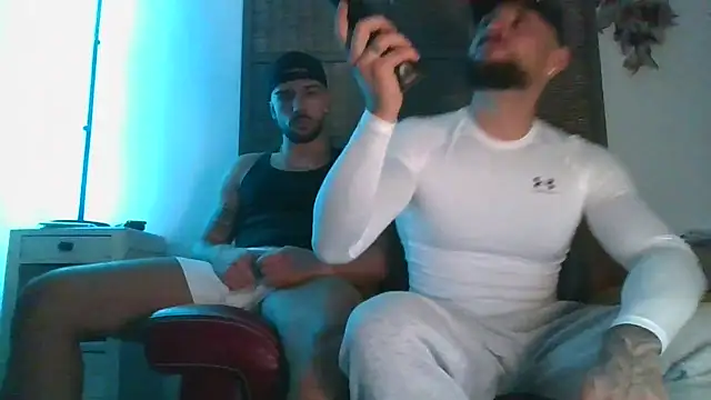 lorenzoca9897 online show from January 8, 2:52 pm