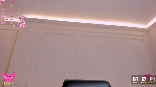 LisaFlowers  online show from March 6, 11:17 am