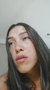 Snapshot of Lina_Carolina chatting on December 5, 10:02 am Lina Carolina online show from December 5, 10:02 am