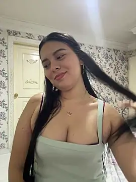 sweet ruby  online show from June 7, 1:32 am