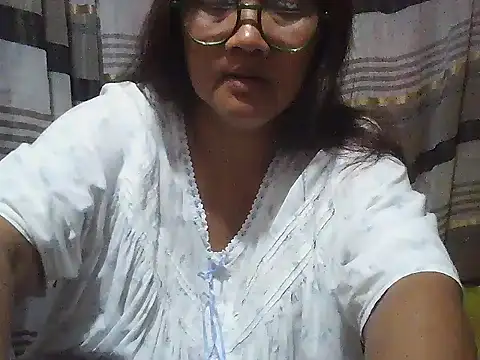 Snapshot of fireflower70 chatting on July 22, 12:41 pm fireflower70 online show from July 22, 12:41 pm