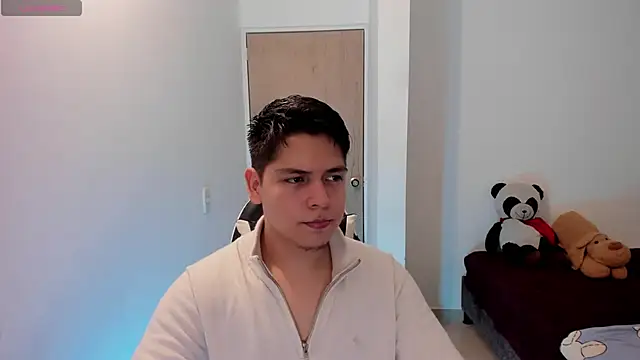 Snapshot of Asta_YunoXXX chatting on May 9, 2:50 am Asta YunoXXX online show from May 9, 2:50 am
