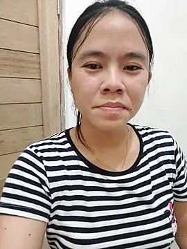 Snapshot of xxdreamgirl69 chatting on February 20, 10:16 am xxdreamgirl69 online show from February 20, 10:16 am