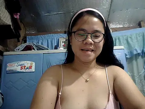 Snapshot of xxdreamgirl69 chatting on July 10, 11:07 pm xxdreamgirl69 online show from July 10, 11:07 pm