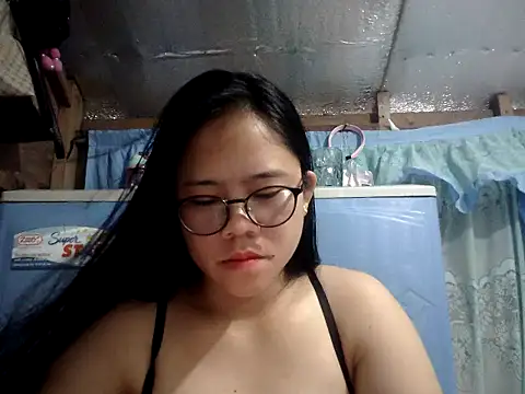 Snapshot of xxdreamgirl69 chatting on July 15, 11:10 pm xxdreamgirl69 online show from July 15, 11:10 pm