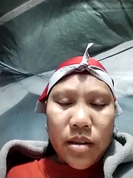 Snapshot of LeoPet2x chatting on December 16, 10:15 pm LeoPet2x online show from December 16, 10:15 pm