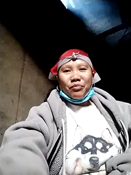 Snapshot of LeoPet2x chatting on January 10, 6:04 am LeoPet2x online show from January 10, 6:04 am